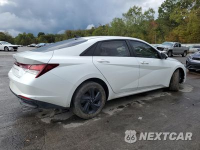 Trzecie zdjęcie samochodu z tyłu: 2021 HYUNDAI ELANTRA SEL VIN:5NPLM4AG7MH000624 - miniatura