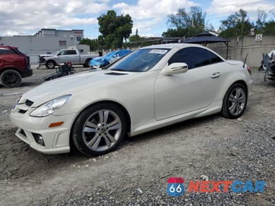 2011 MERCEDES-BENZ SLK 300 WDBWK5EA3BF238653 - główne zdjęcie licytacji z USA - miniatura