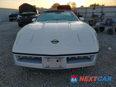 Piąte zdjęcie samochodu w środku: 1986 CHEVROLET CORVETTE VIN:1G1YY078XG5115685 - miniatura