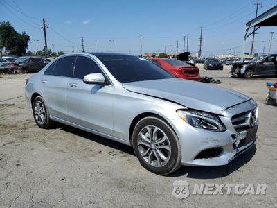 Czwarte zdjęcie samochodu z boku: 2015 MERCEDES-BENZ C 300 4MATIC VIN:55SWF4KB1FU018904 - miniatura