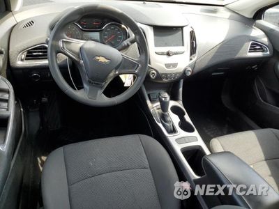 Zdjęcie 8 z 12 samochodu: 2018 CHEVROLET CRUZE LS VIN:1G1BC5SM7J7142974 - miniatura