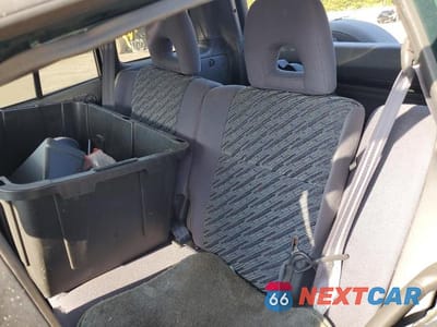 Zdjęcie 10 z 13 samochodu: 1998 TOYOTA RAV4 VIN:JT3GP10V0W7039882 - miniatura