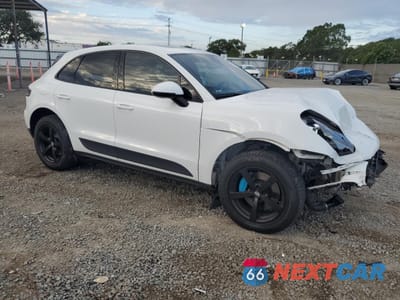 Czwarte zdjęcie samochodu z boku: 2019 PORSCHE MACAN VIN:WP1AA2A52KLB07610 - miniatura