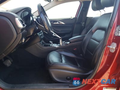 Zdjęcie 7 z 14 samochodu: 2018 INFINITI QX30 BASE VIN:SJKCH5CP7JA059986 - miniatura