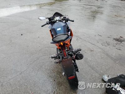 Czwarte zdjęcie samochodu z boku: 2024 KTM 390 RC VIN:MD2JYJ403RN207747 - miniatura