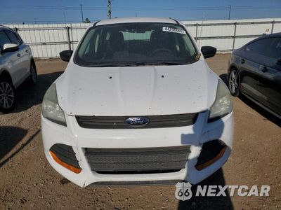 Piąte zdjęcie samochodu w środku: 2014 FORD ESCAPE S VIN:1FMCU0F72EUC44069 - miniatura