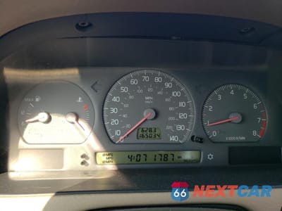 Zdjęcie 9 z 12 samochodu: 2000 VOLVO S70 BASE VIN:YV1LS61J0Y2673771 - miniatura