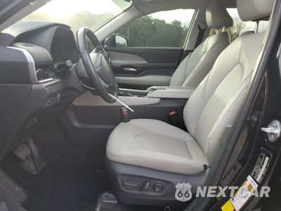 Zdjęcie 7 z 15 samochodu: 2024 TOYOTA GRAND HIGHLANDER XLE VIN:5TDAAAB59RS025053 - miniatura