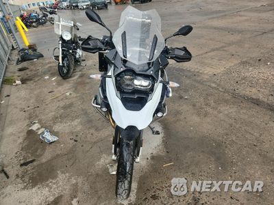 Drugie zdjęcie samochodu z przodu: 2017 BMW R1200 GS VIN:WB10A6108HZ656241 - miniatura