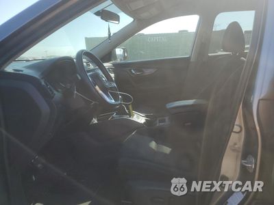 Zdjęcie 7 z 14 samochodu: 2017 NISSAN ROGUE S VIN:KNMAT2MV1HP591780 - miniatura