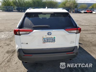 Zdjęcie 6 z 13 samochodu: 2021 TOYOTA RAV4 XLE VIN:2T3R6RFV5MW010666 - miniatura