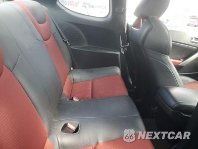 Zdjęcie 10 z 12 samochodu: 2010 HYUNDAI GENESIS COUPE 2.0T VIN:KMHHT6KD9AU020363 - miniatura