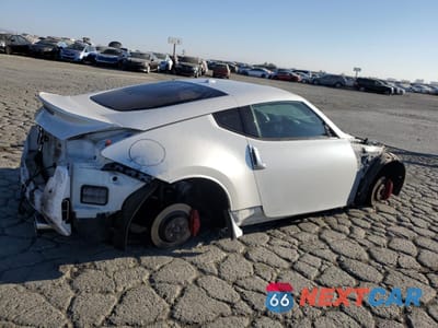 Trzecie zdjęcie samochodu z tyłu: 2015 NISSAN 370Z BASE VIN:JN1AZ4EH6FM443628 - miniatura