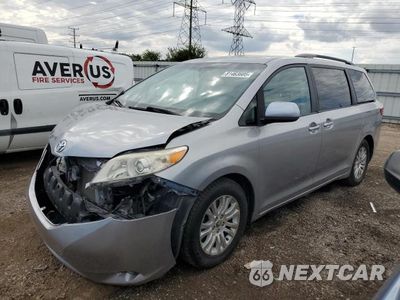 2015 TOYOTA SIENNA XLE 5TDYK3DC8FS654334 - główne zdjęcie licytacji z USA - miniatura