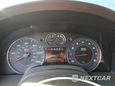Zdjęcie 9 z 14 samochodu: 2008 PONTIAC TORRENT VIN:2CKDL43F786055394 - miniatura