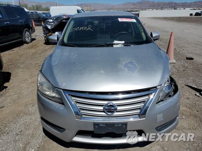Piąte zdjęcie samochodu w środku: 2014 NISSAN SENTRA S VIN:3N1AB7AP5EL685225 - miniatura