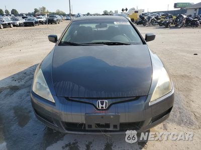 Piąte zdjęcie samochodu w środku: 2003 HONDA ACCORD EX VIN:1HGCM72643A009215 - miniatura