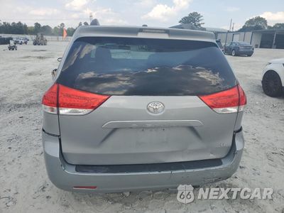 Zdjęcie 6 z 13 samochodu: 2013 TOYOTA SIENNA LE VIN:5TDKK3DC2DS304619 - miniatura