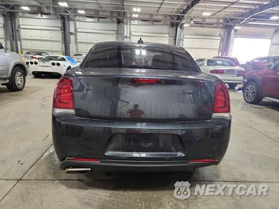 Zdjęcie 6 z 13 samochodu: 2016 CHRYSLER 300 S VIN:2C3CCAGG2GH220537 - miniatura