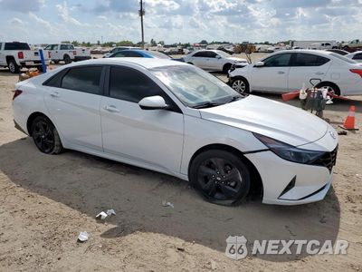 Czwarte zdjęcie samochodu z boku: 2021 HYUNDAI ELANTRA SEL VIN:5NPLM4AG6MH002610 - miniatura