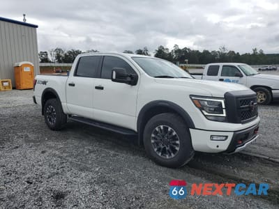 Czwarte zdjęcie samochodu z boku: 2023 NISSAN TITAN SV VIN:1N6AA1ED4PN113902 - miniatura