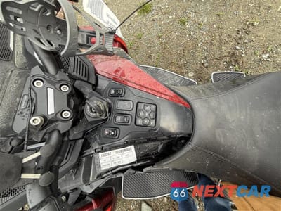 Zdjęcie 8 z 12 samochodu: 2022 CAN-AM SPYDER ROADSTER RT VIN:2BXNBDD28NV004689 - miniatura