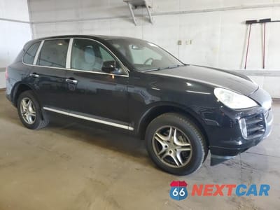 Czwarte zdjęcie samochodu z boku: 2010 PORSCHE CAYENNE S VIN:WP1AB2AP1ALA51219 - miniatura