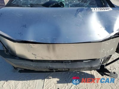 Zdjęcie 12 z 13 samochodu: 2024 TESLA CYBERTRUCK VIN:7G2CEHEE1RA049685 - miniatura