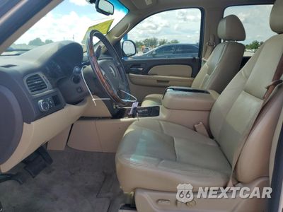 Zdjęcie 7 z 14 samochodu: 2009 GMC YUKON DENALI VIN:1GKFK03299R258354 - miniatura