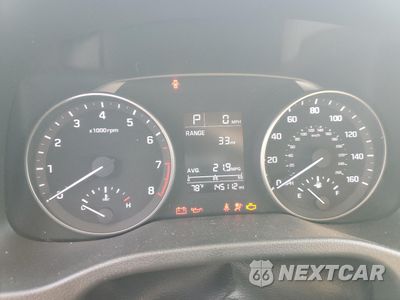 Zdjęcie 9 z 12 samochodu: 2017 HYUNDAI ELANTRA SE VIN:5NPD84LF9HH038990 - miniatura
