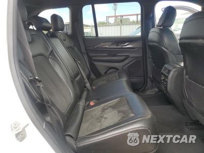 Zdjęcie 11 z 14 samochodu: 2023 JEEP GRAND CHEROKEE LAREDO VIN:1C4RJHAG1PC512616 - miniatura