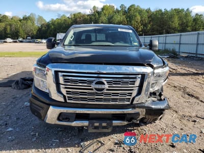 Piąte zdjęcie samochodu w środku: 2024 NISSAN TITAN PRO-4X VIN:1N6AA1ED2RN104103 - miniatura