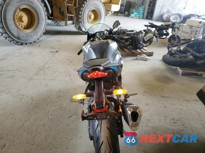 Zdjęcie 6 z 9 samochodu: 2025 KAWASAKI ZX636 K VIN:JKBZXJK12SA010126 - miniatura