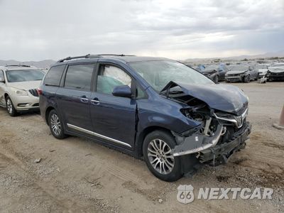 Czwarte zdjęcie samochodu z boku: 2018 TOYOTA SIENNA XLE VIN:5TDYZ3DC2JS929068 - miniatura