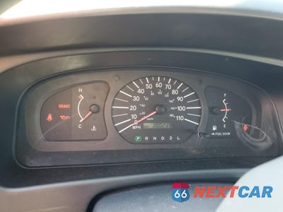 Zdjęcie 9 z 14 samochodu: 1999 TOYOTA SIENNA CE VIN:4T3ZF19CXXU155962 - miniatura