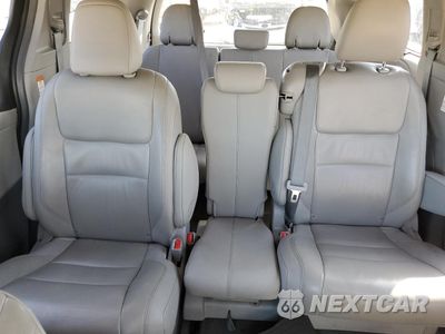Zdjęcie 10 z 15 samochodu: 2015 TOYOTA SIENNA XLE VIN:5TDYK3DC6FS534791 - miniatura