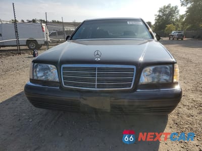 Piąte zdjęcie samochodu w środku: 1999 MERCEDES-BENZ S 500 VIN:WDBGA51G1XA409910 - miniatura