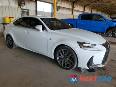 Czwarte zdjęcie samochodu z boku: 2017 LEXUS IS 200T VIN:JTHBA1D2XH5061344 - miniatura