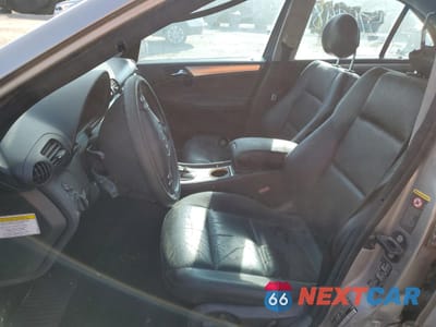 Zdjęcie 7 z 14 samochodu: 2005 MERCEDES-BENZ C 230K SPORT SEDAN VIN:WDBRF40J75F576998 - miniatura