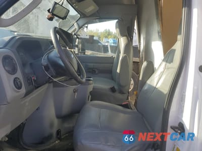Zdjęcie 7 z 14 samochodu: 2018 FORD ECONOLINE E350 SUPER DUTY CUTAWAY VAN VIN:1FDWE3F64JDC37668 - miniatura