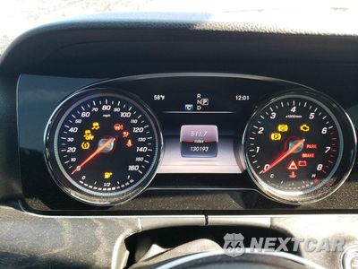 Zdjęcie 9 z 12 samochodu: 2017 MERCEDES-BENZ E 300 4MATIC VIN:WDDZF4KB6HA107674 - miniatura