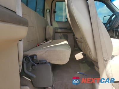 Zdjęcie 10 z 12 samochodu: 2000 FORD F250 SUPER DUTY VIN:1FTNX21F3YEE52488 - miniatura