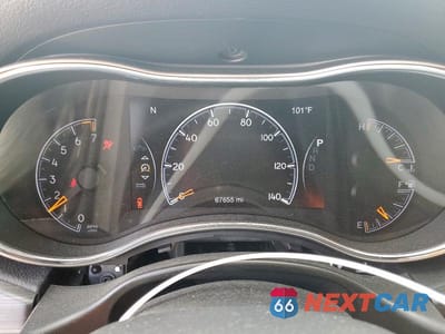 Zdjęcie 9 z 13 samochodu: 2022 JEEP GRAND CHEROKEE LAREDO E VIN:1C4RJFAG9NC149046 - miniatura