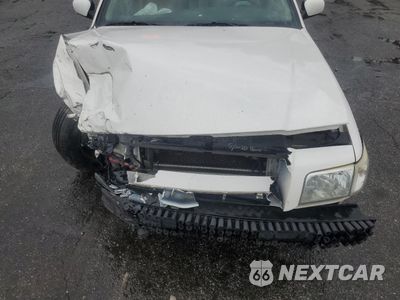 Zdjęcie 11 z 12 samochodu: 2006 MERCURY GRAND MARQUIS GS VIN:2MEFM74V46X606536 - miniatura