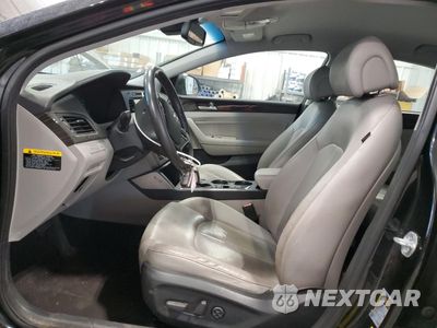 Zdjęcie 7 z 13 samochodu: 2017 HYUNDAI SONATA PLUG-IN HYBRID VIN:KMHE54L26HA045165 - miniatura