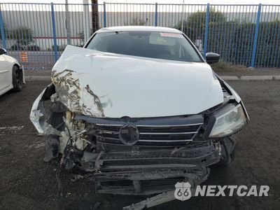 Piąte zdjęcie samochodu w środku: 2015 VOLKSWAGEN JETTA SE VIN:3VWD17AJ1FM352229 - miniatura