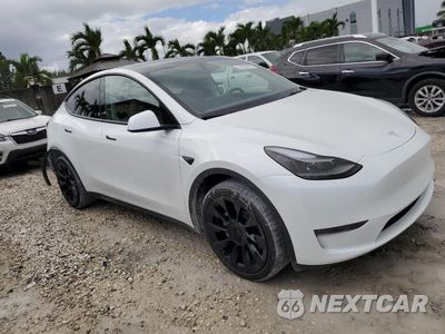 Czwarte zdjęcie samochodu z boku: 2024 TESLA MODEL Y VIN:7SAYGDED6RF098213 - miniatura