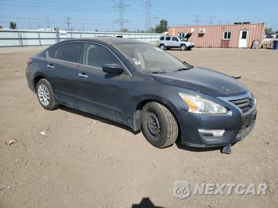Czwarte zdjęcie samochodu z boku: 2015 NISSAN ALTIMA 2.5 VIN:1N4AL3AP9FN380076 - miniatura
