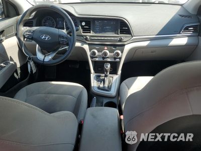 Zdjęcie 8 z 13 samochodu: 2019 HYUNDAI ELANTRA SEL VIN:5NPD84LF3KH490411 - miniatura