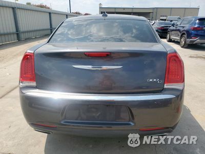 Zdjęcie 6 z 15 samochodu: 2016 CHRYSLER 300C VIN:2C3CCAEG3GH260970 - miniatura
